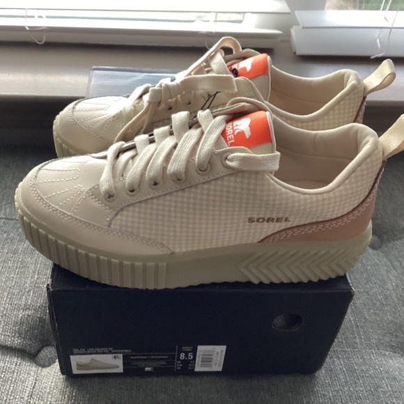 Sorel Women's Ona Ave Low-Top Sneakers, size 8.5 - Picture 9 of 12